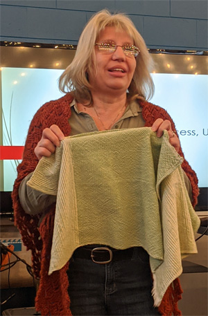 As her first ever weaving project, Tammy wove these two cotton wash cloths at Three Moons.