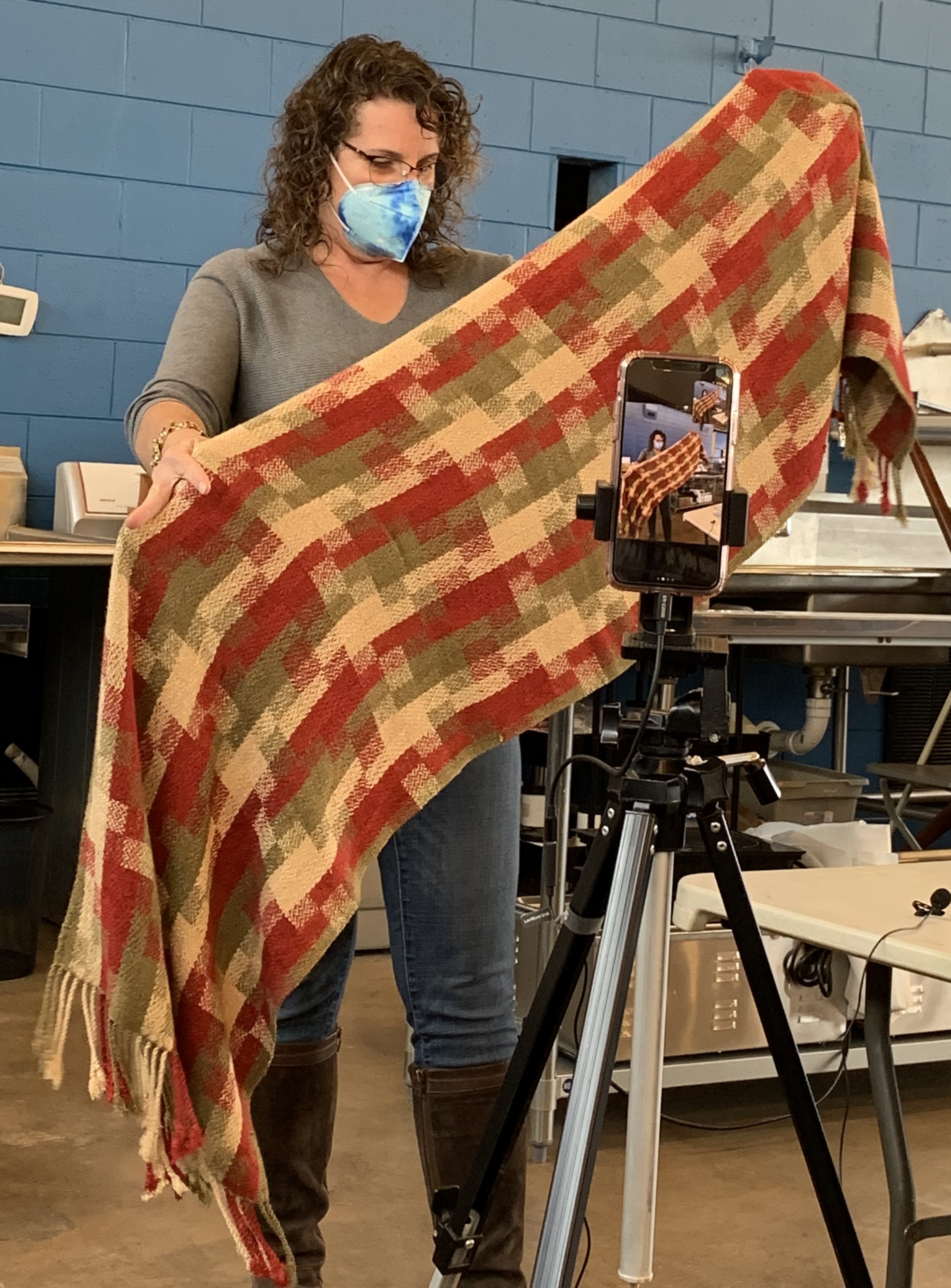 Stole of large turned twill blocks in cranberry, olive and beige colors