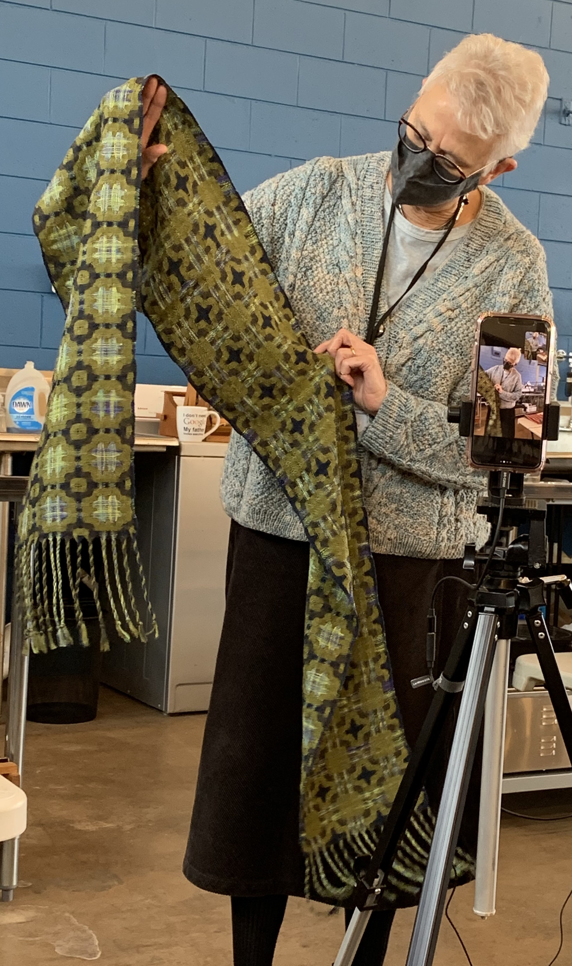 Gold and black overshot scarf